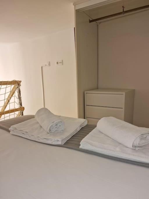 Mediodia Chica Apartamento Tipo Loft En La Latina Διαμέρισμα Μαδρίτη Εξωτερικό φωτογραφία