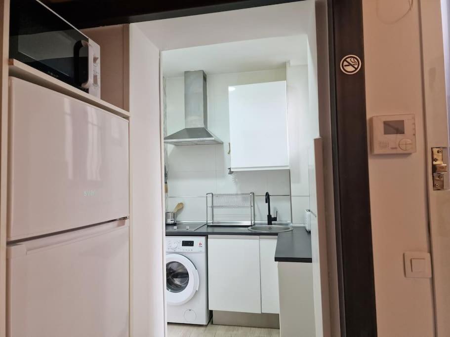 Mediodia Chica Apartamento Tipo Loft En La Latina Διαμέρισμα Μαδρίτη Εξωτερικό φωτογραφία