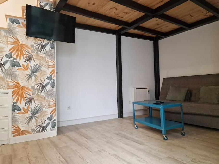 Mediodia Chica Apartamento Tipo Loft En La Latina Διαμέρισμα Μαδρίτη Εξωτερικό φωτογραφία